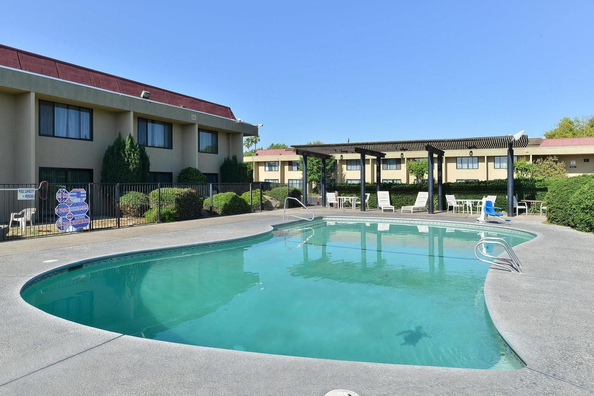 Fresno City Inn Esterno foto