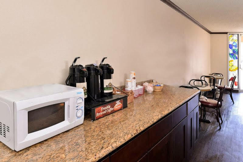 Fresno City Inn Esterno foto